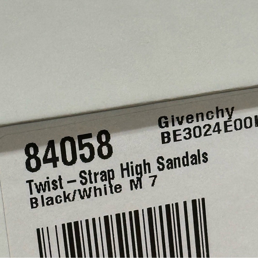 NWT GIVENCHY Nappa Leather Mule Twist slip on Sandals Black & White Sz 37 US 7 - Picture 15 of 16